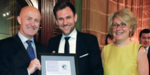 Dr. Matthäus Wuczkowski (NPorts, Nachhaltigkeitsmanager) was handed the certificate by Eamonn O’Reilly (ESPO, Chairman) and Isabelle Ryckbost (ESPO, Secretary General)